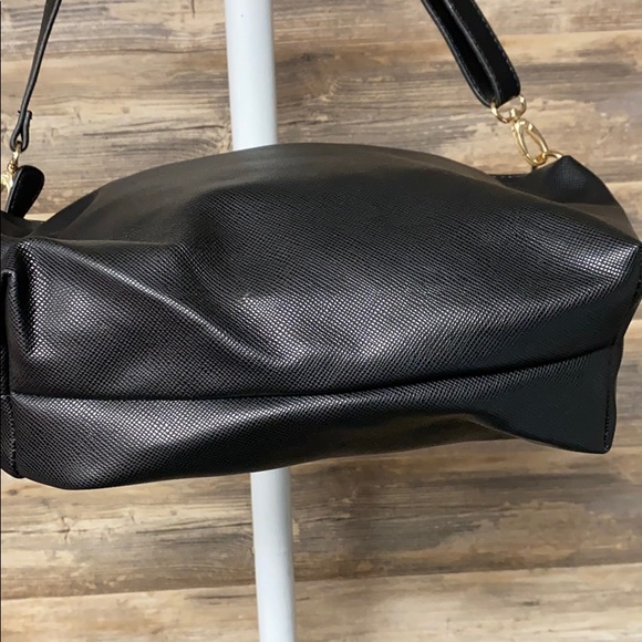 BCBG  Convertible Black Shoulder Bag P12 - Picture 4 of 5